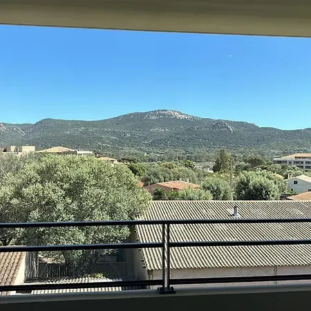 Appartement Bel T2 Proche Centre-ville Et Port *