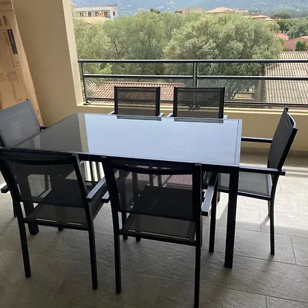Bel T2 Proche Centre-ville Et Port Appartement Porto-Vecchio (Corsica)